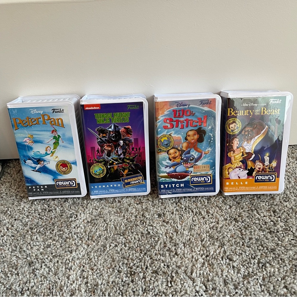 FUNKO REWIND BUNDLE 
ALL COMMONS 
BELLE 
STITCH
PETER PAN 
LEONARDO